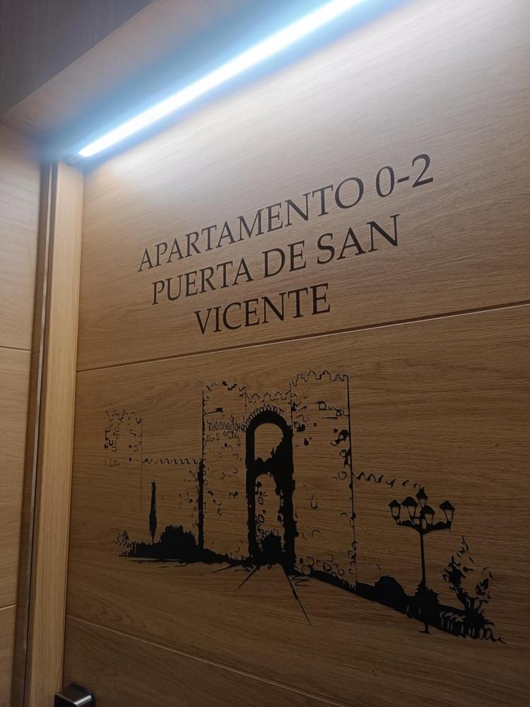 Apartamentos Turisticos Avila Puerta De San Vicente 0-2 Ávila Exterior foto